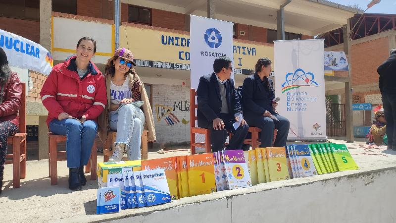 La ABEN Apoya a los Estudiantes de la Unidad Educativa Copacabana I de El Alto con una Donación de Libros de Matemáticas